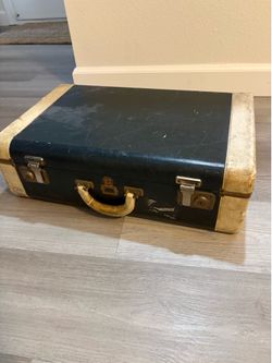 Vintage Suitcase Medium Sized