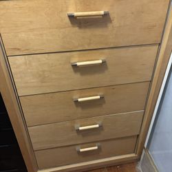 Dresser N Mirror