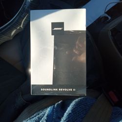 Bose SoundLink Revolve 2