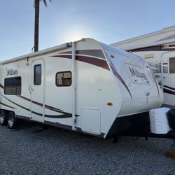 2014 Milan Lite By Eclipse 24FT With Bunkhouse Like New Ready To Go Must See