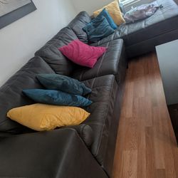 L-shaped living room, FREE