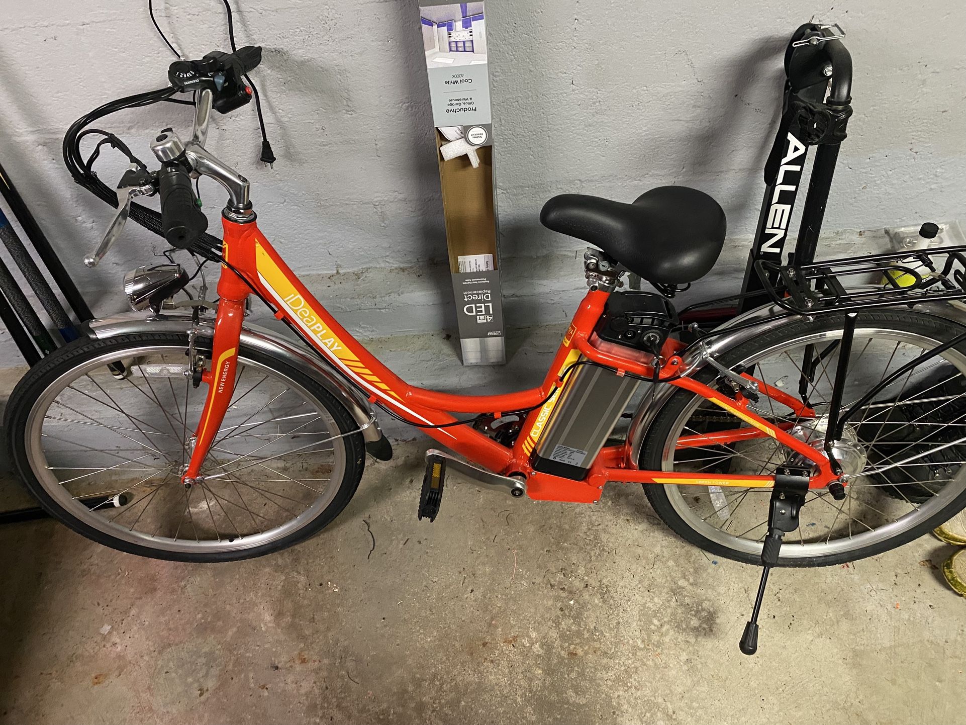 Ideaplay 24” Women’s E-bike Red