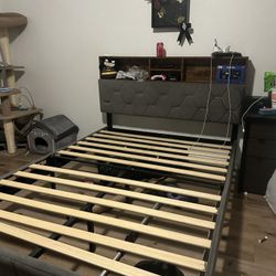 Full Size Bed