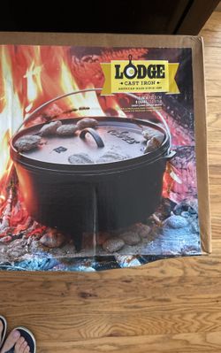 Lodge Cast Iron Dutch Oven