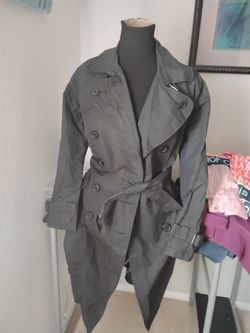Old navy trench coat black new $8.00 fits small to medium
