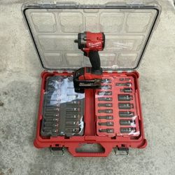 Milwaukee pack out 3/8 socket set 35 piece with impact gun 