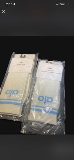 Alo Yoga Unisex long Socks