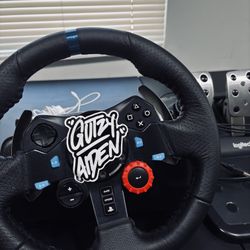 Logitech G29 Driving Force Racing Wheel + Pedal Set
