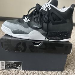 Jordan 4 Retro 