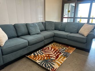 3PC GREEN SECTIONAL COUCH W/ FREE DELIVERY
