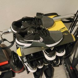 Nike Metcons- New 11.5