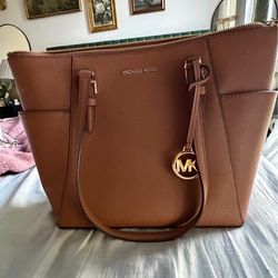 Michael kors tote bag