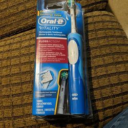 Oral B Vitality Rechargeable Toothbrush 