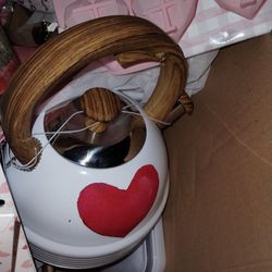 Valentine's Day Merchandise Leftovers
