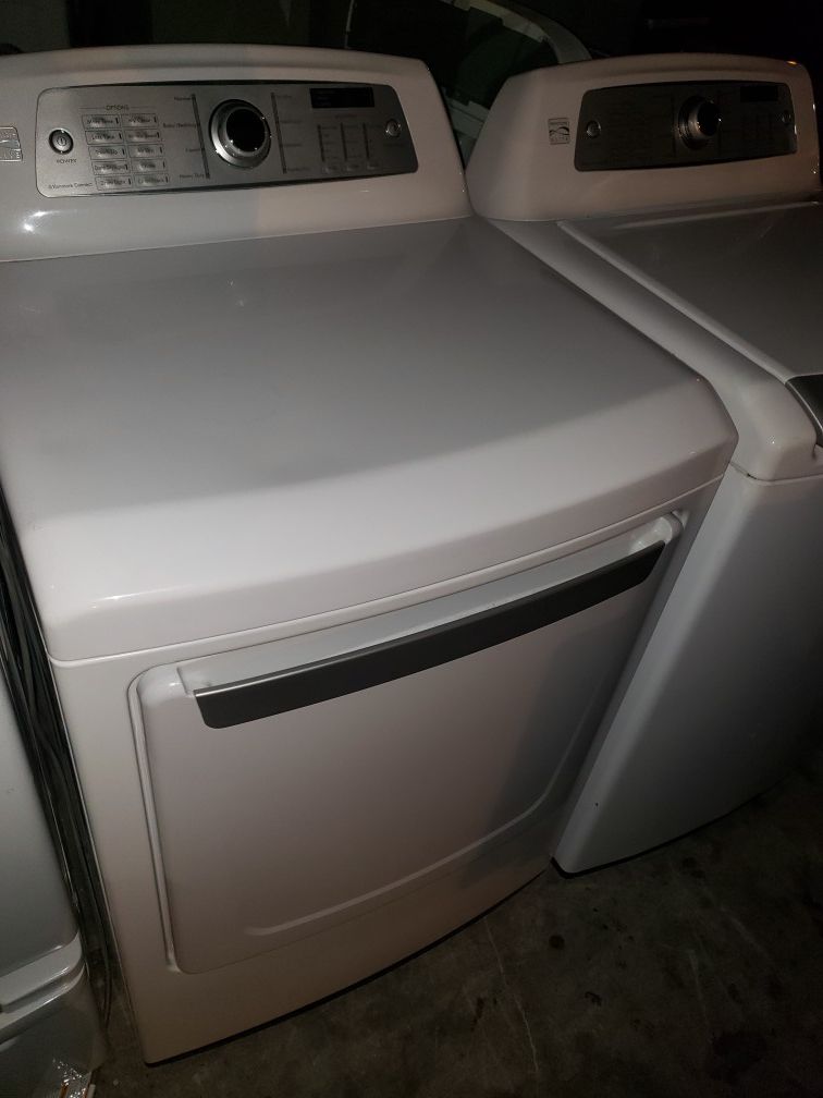 KENMORE ELITE WASHER AND GAS DRYER TOP LOAD