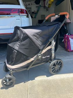 Totoro Ball Pet Stroller for Large Dogs - Brand New (up to 80 lbs)