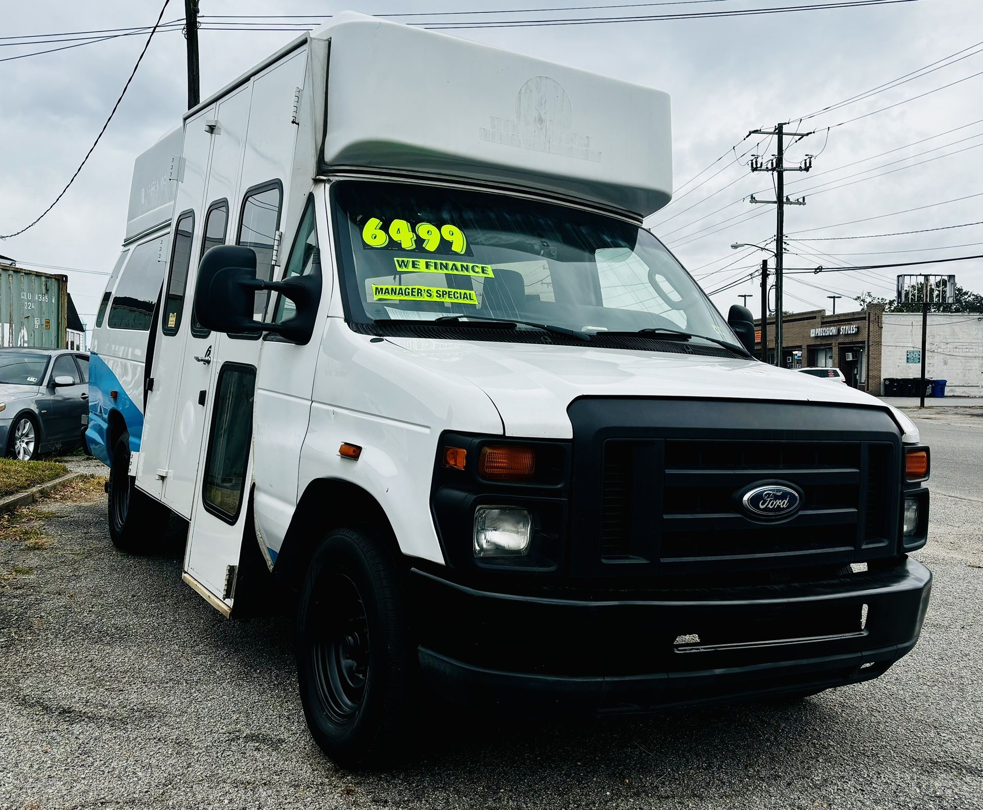 2012 Ford E-350