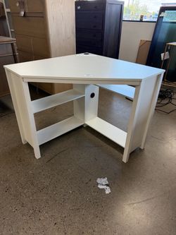 Corner Desk with Outlets