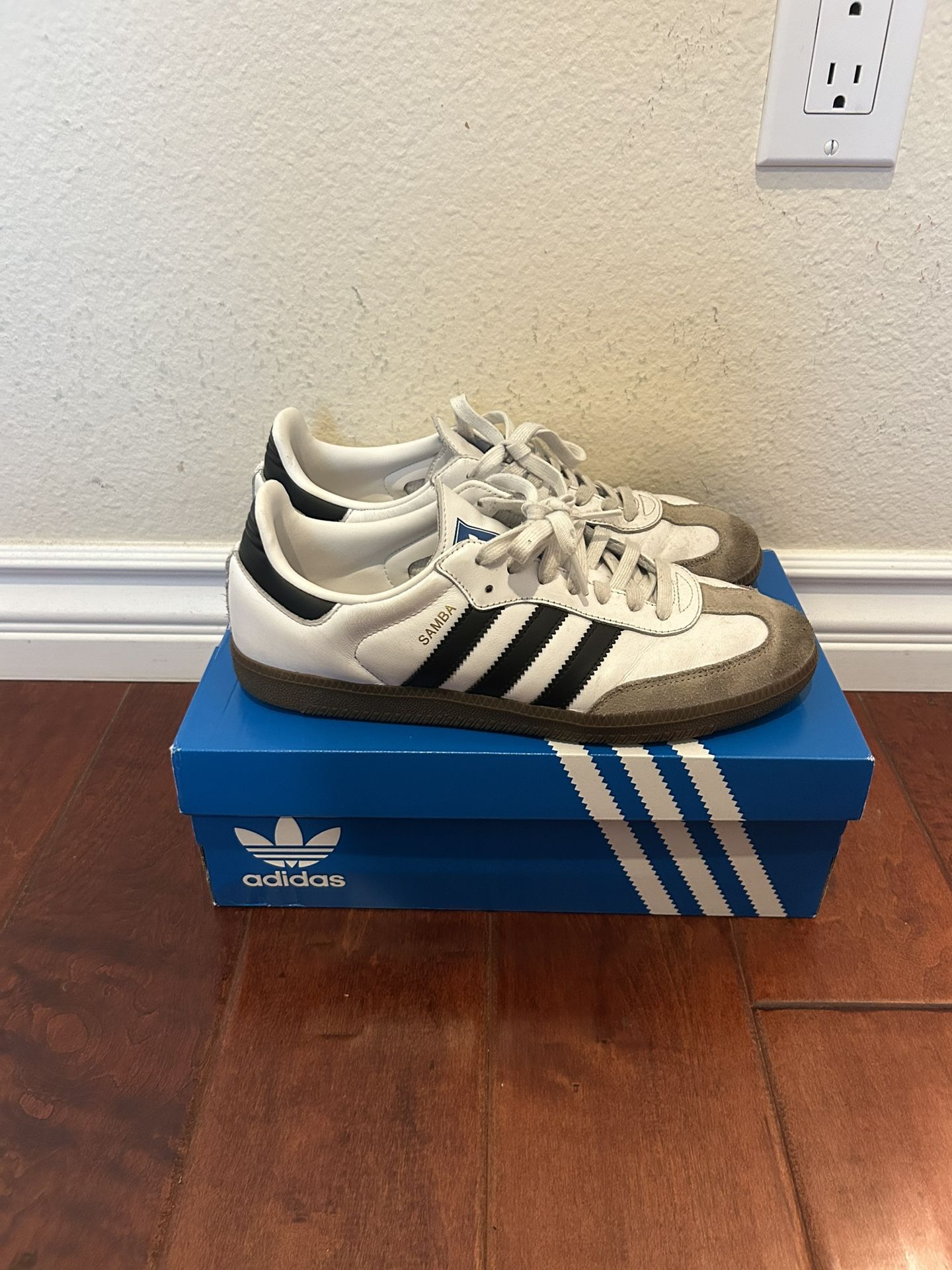 Adidas Sambas