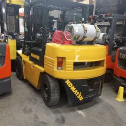 FORKLIFT KOMATSU Pneumatic 8000#