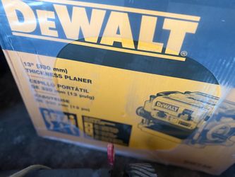 DeWalt 13-Inch Thickness Planer