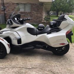 2017 Can Am Spyder