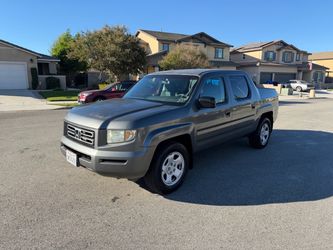 2008 Honda ridgeline 4WD V6 Truck great on gas mustsee