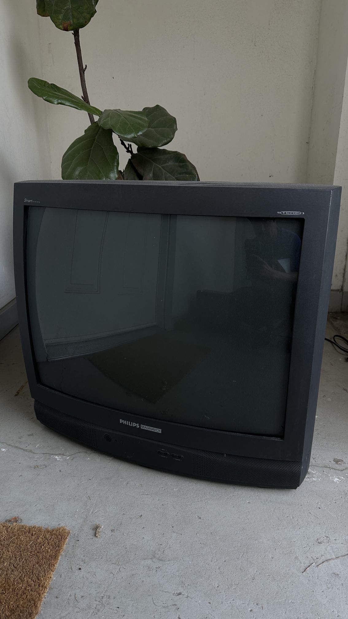 26 Inch Philips Crt Tv Great For Gaming