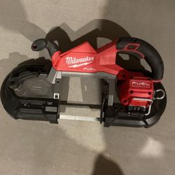 Band Saw Milwaukee 