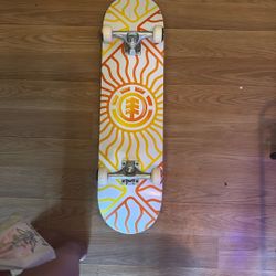 ELEMENT SKATEBOARD (BRAND NEW) 