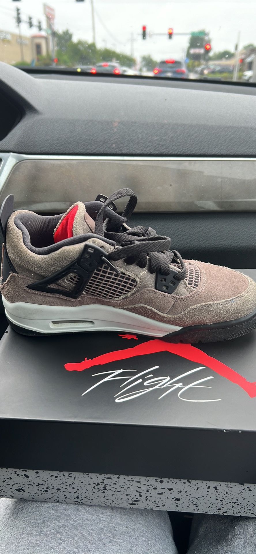 taupe haze jordan 4