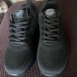Women Tennis Shoes