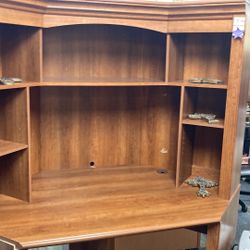 Desk With Hutch