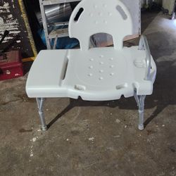 Shower Transfer Chair.  Back is Reversible.   Like New...  Was Given To My Mom So I Just Want To Pass It Along To Someone Who can Use It....FREE 