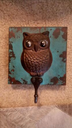 Owl  wall hook /metal