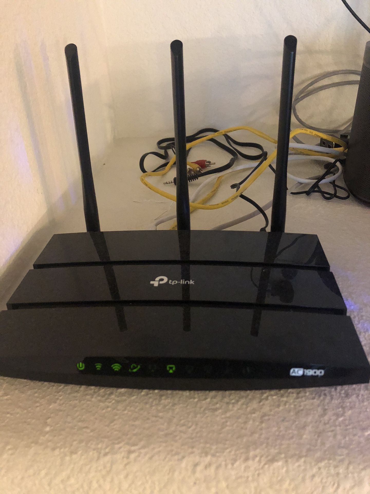 Smart WiFi Router + Cable Modem