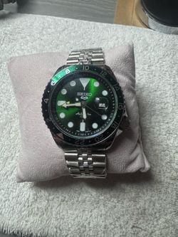 Seiko green dial