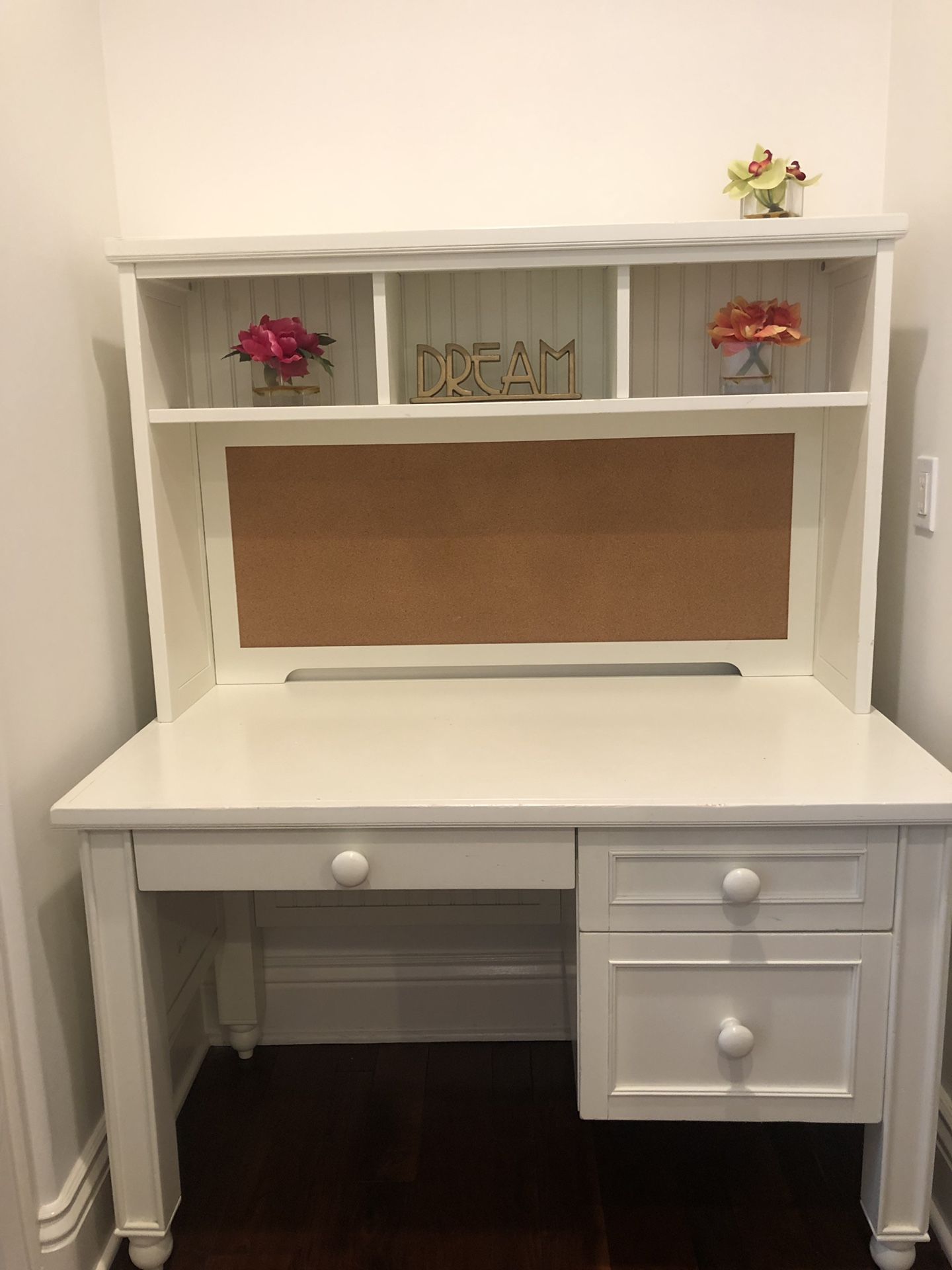 Student Desk with Hutch - Pottery Barn Teen