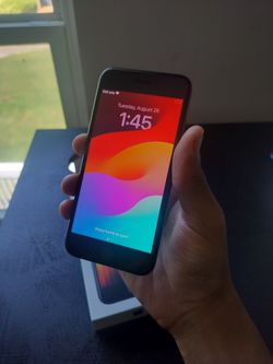 iPhone SE 3rd Generation - UNLOCKED OPEN BOX