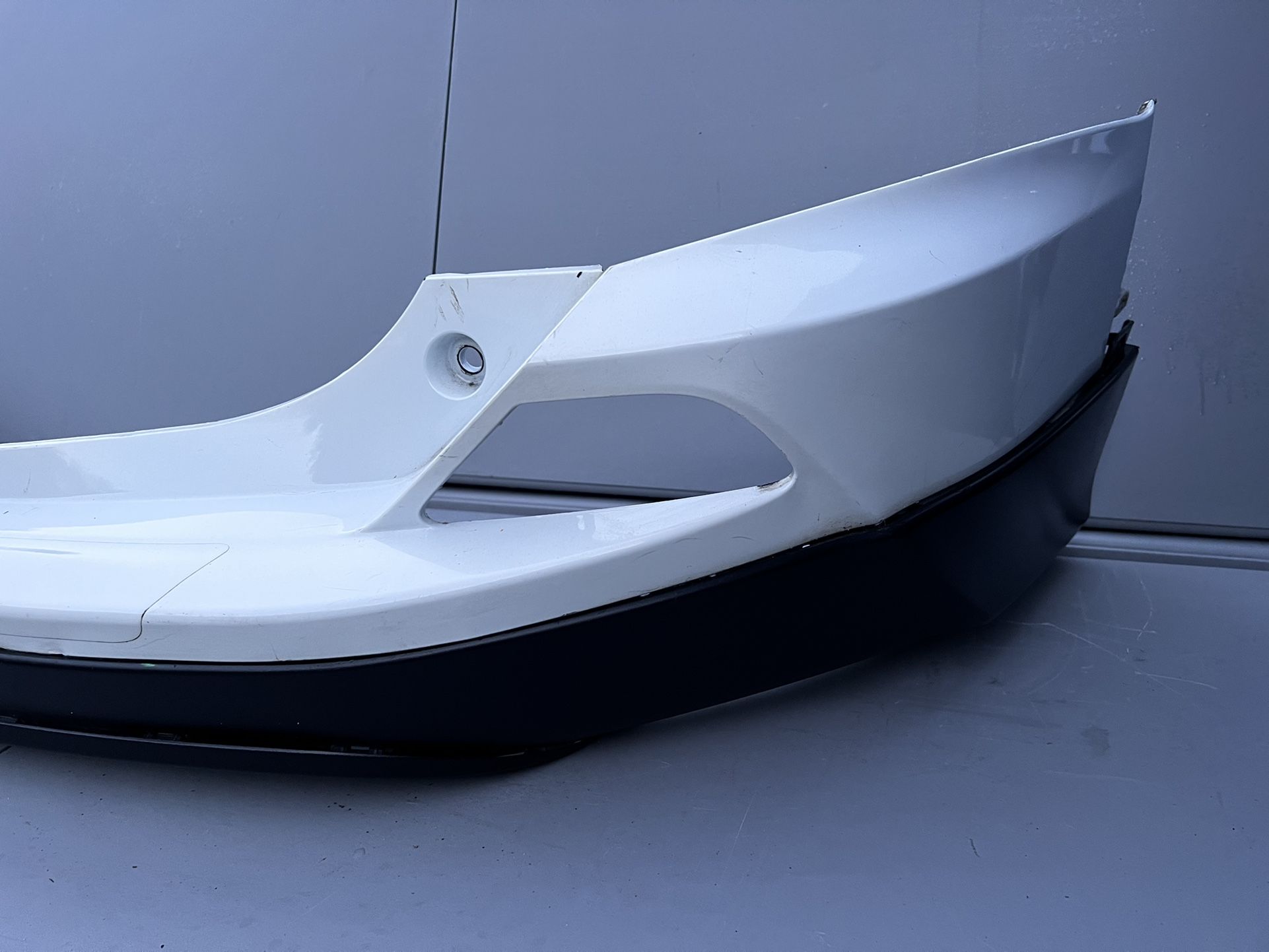 2016 2017 2018 TOYOTA RAV4 REAR BUMPER + WHITE ORIGINAL PAINT + LOWER VALANCE