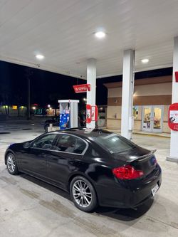 2011 infinity g37