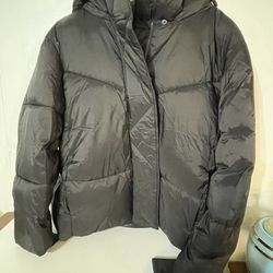 BCBG Puffer Jacket Women’s XL Never Used