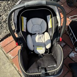 Graco Newborn/infant Car Seat