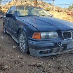 2002 BMW 325i