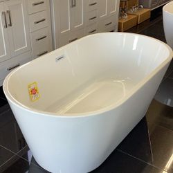 59” Freestanding Bathtub Ready For Pick Up 
