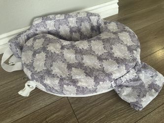 Gently Used My BreastFriend Nursing Pillow 