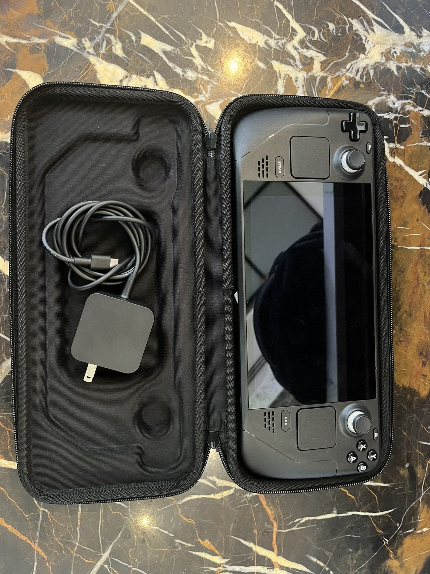 Steam deck 256GB Internal Memory + 400GB External Sandisk Ultra Memory. for Sale in Miami, FL