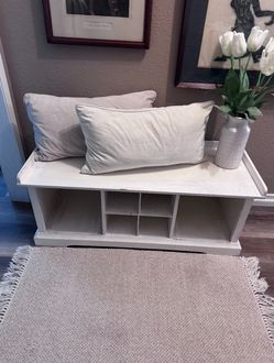 Shoe bench/bed bench