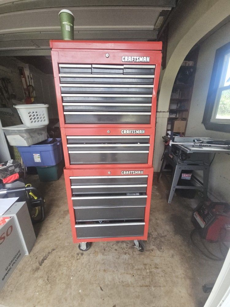 18 Drawer Huge Craftsman Tool Chest With Tools