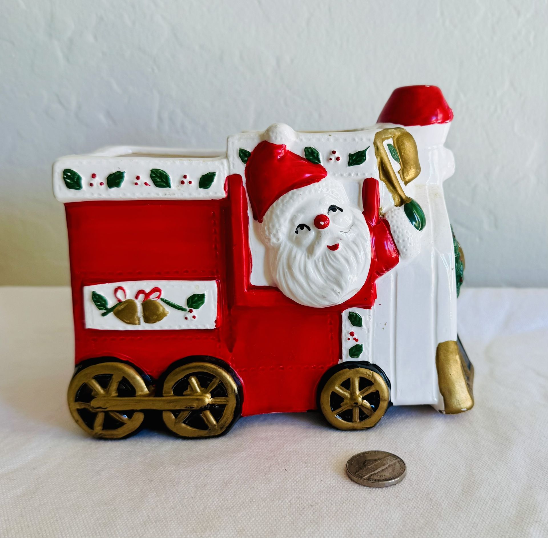 Vintage ardco Christmas Santa train planter